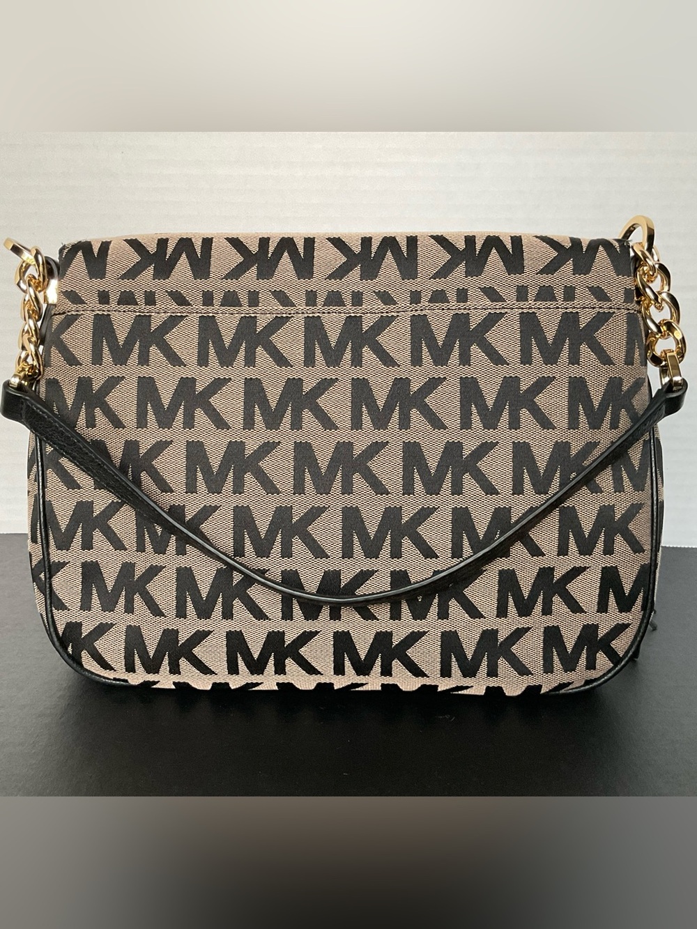 Michael Kors Jet Set Black/Tan MK Logo Crossbody Md Tassel Conv $258 - Picture 4 of 16